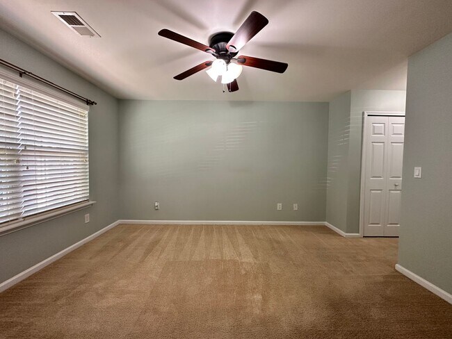 Building Photo - Exclusively Offered by Muse Realty Rentals...