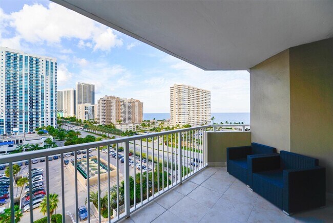 Building Photo - 1985 S Ocean Dr