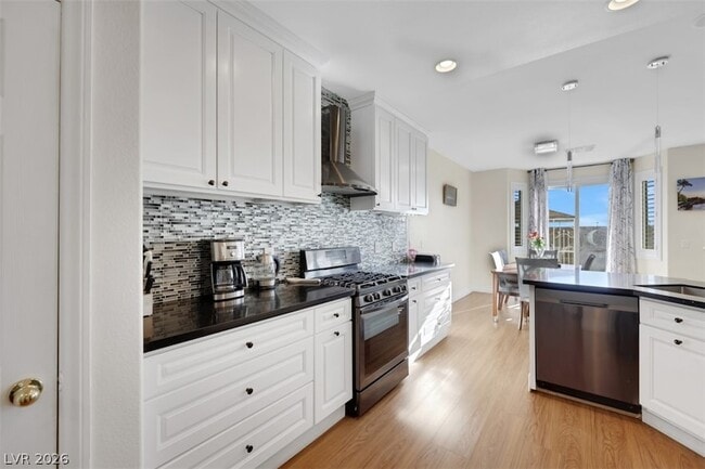 Building Photo - 4626 Camden Bridge St