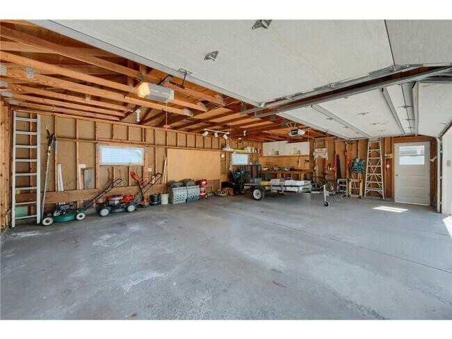 Building Photo - 4359 Toledo Ave N