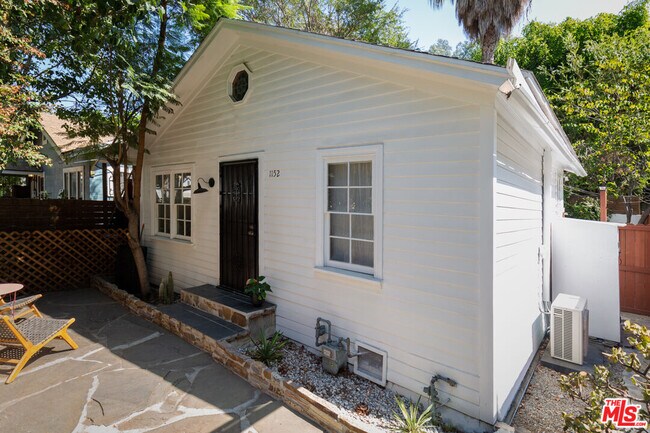 Building Photo - 1152 Wilcox Pl