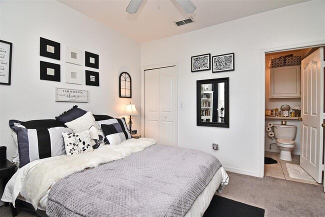 Building Photo - 8929 Legacy Ct