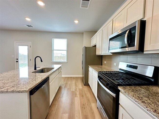 Building Photo - 149 Gullivers Dr