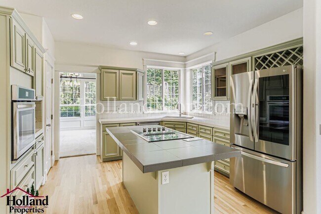 Building Photo - 14606 NW Applegate Ln