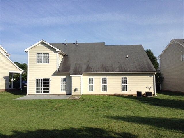 Building Photo - 4235 Lindsey Ln