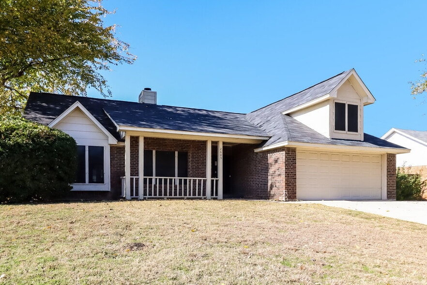 Primary Photo - 2605 Mountainview Dr