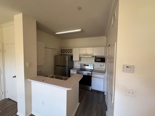 Building Photo - 2564 Robert Trent Jones Dr