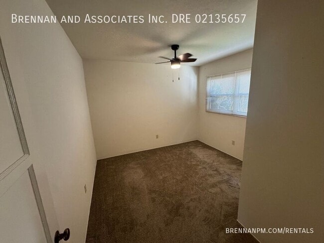 Building Photo - 456 Davidson-#B