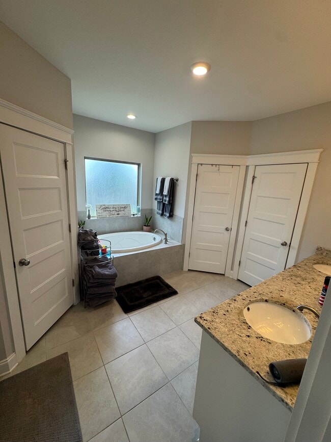 Building Photo - 12264 Lone Eagle Dr