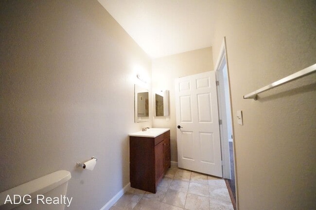 Building Photo - 2 br, 2 bath House - 9580 W Reno Ave #120 ...