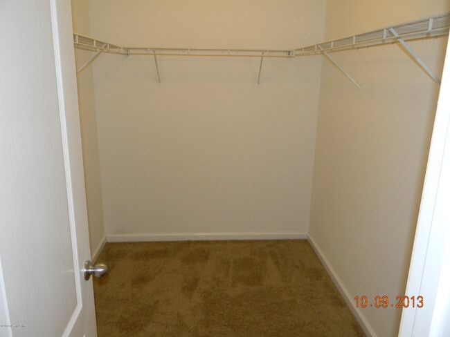 Building Photo - 2370 Sunset Bluff Dr