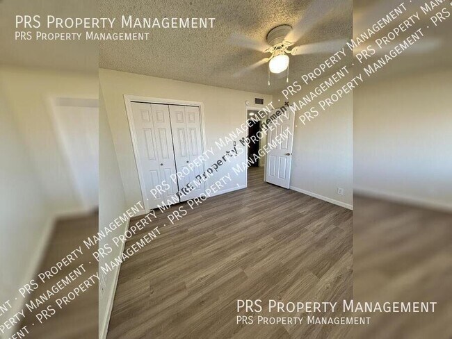 Building Photo - 711 N Oracle Cir