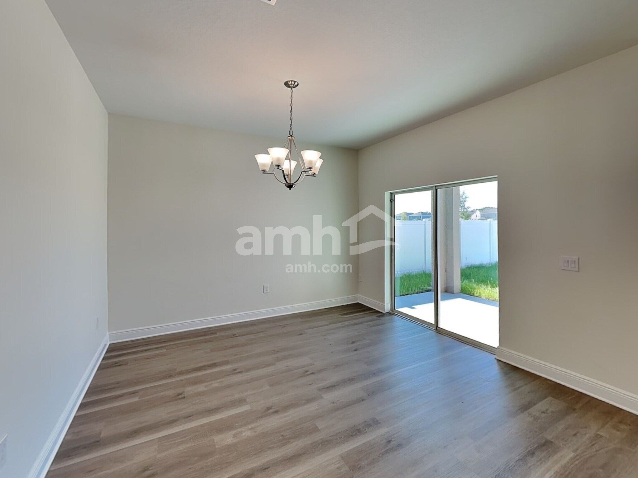 Building Photo - 1095 Heavenly Dr