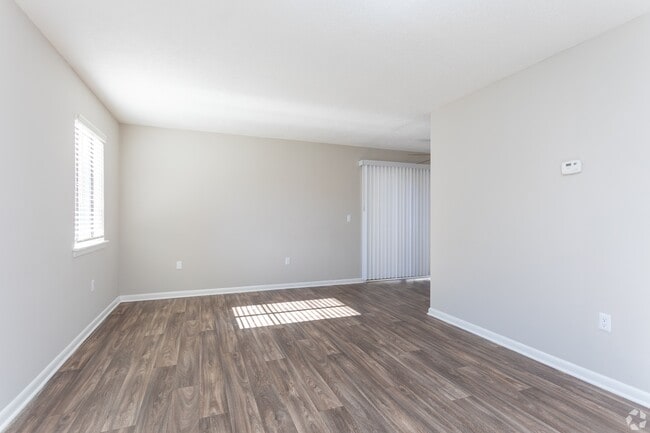 Building Photo - Rosen at North Hills