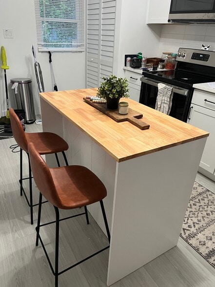 Building Photo - 3621 Potter St