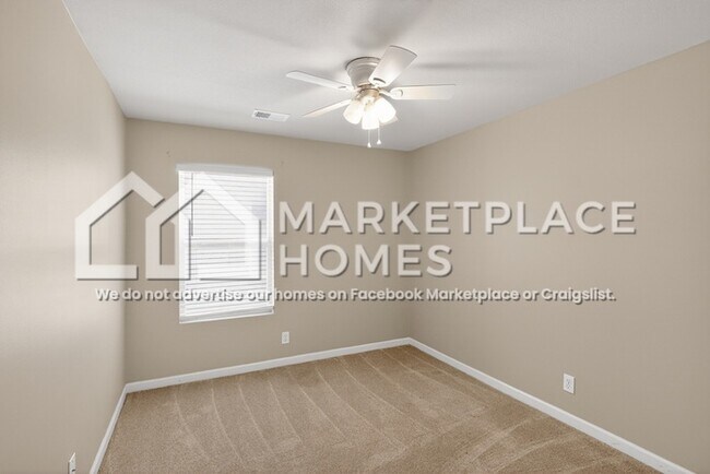 Building Photo - 203 Sedgewick Dr