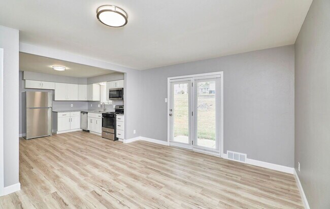 Building Photo - 11003 Fawnhaven Dr