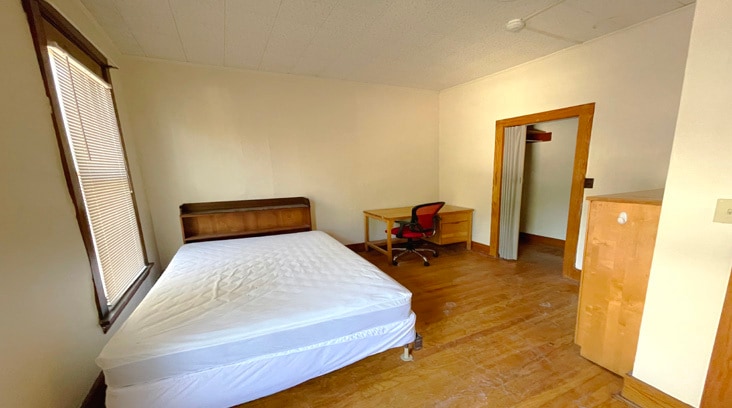 Bedroom - 512 Stewart Ave