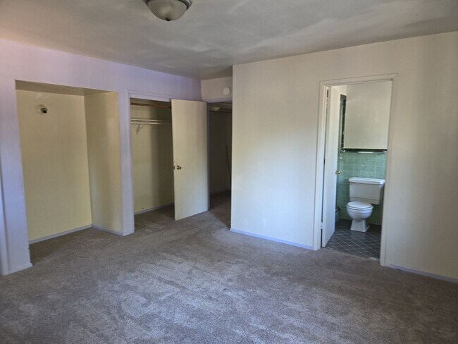 Building Photo - RO253-Cole, Gregory