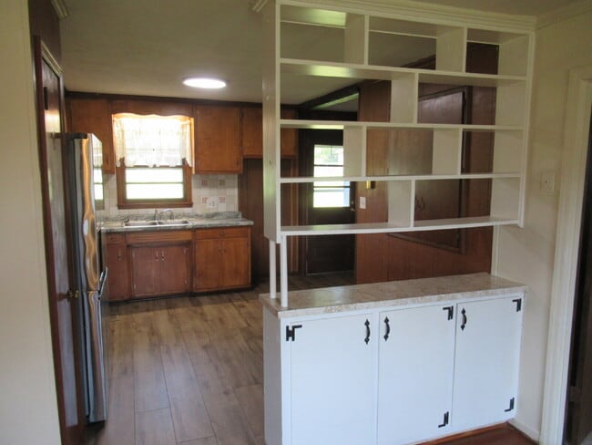 Building Photo - For Rent in the North Lincoln School Distr...