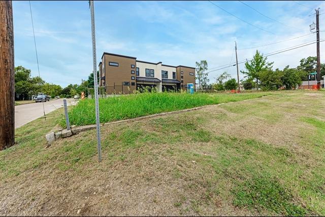 Building Photo - 1113 E Oleander St