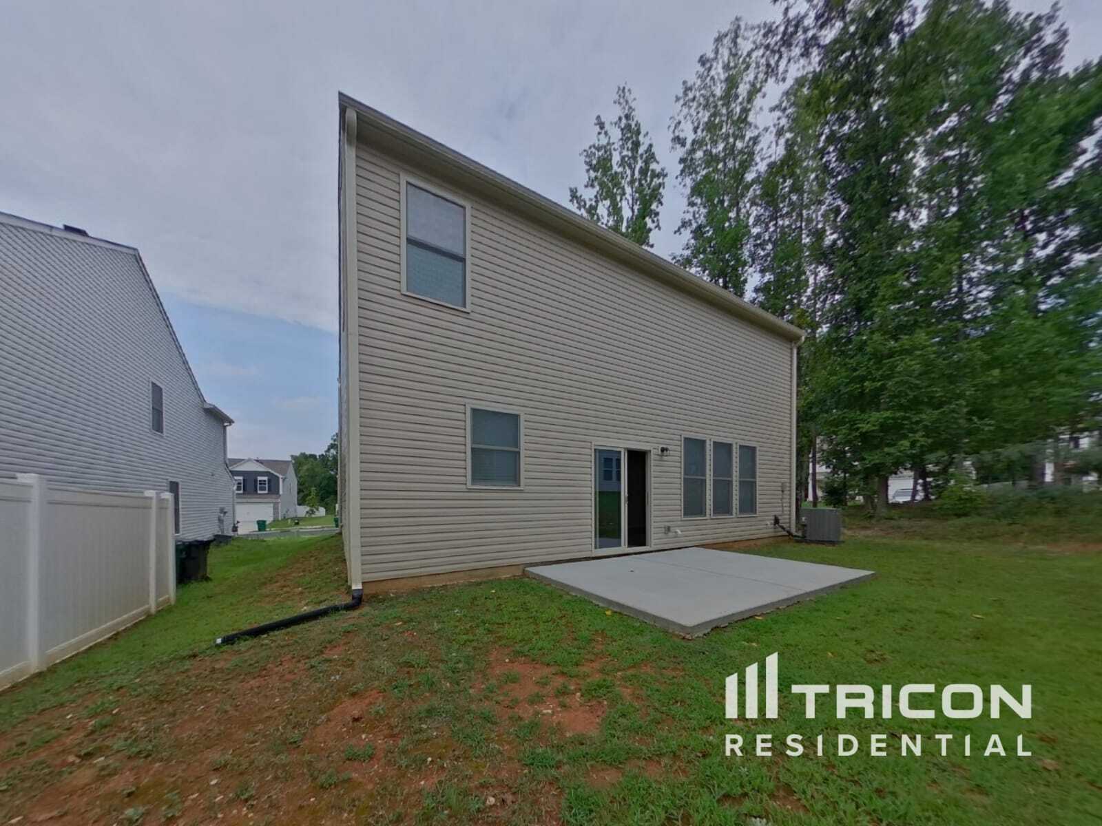 Building Photo - 710 Anglin Forest Way