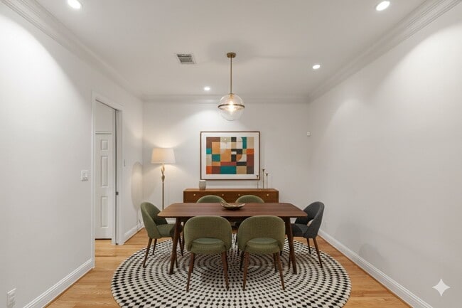 Building Photo - 5351 McCulloch Cir