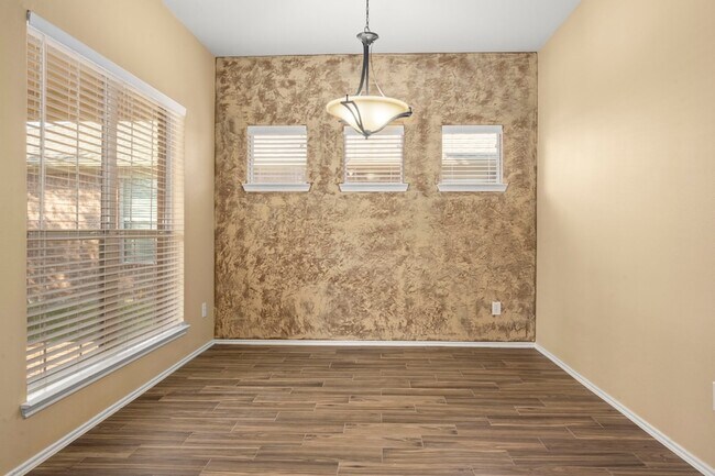 Building Photo - 18310 Melissa Springs Dr