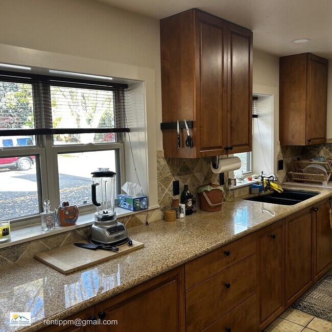 Building Photo - 1919 N 31st St