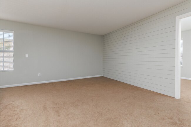 Building Photo - 2415 Bell Manor Dr SW