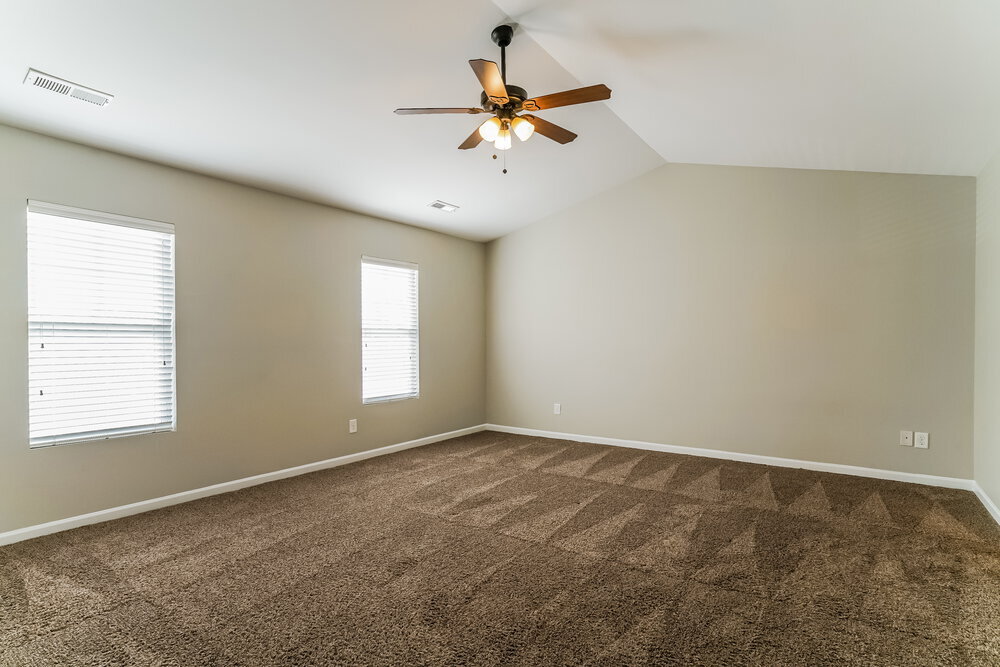 Building Photo - 167 Woodcreek Ln