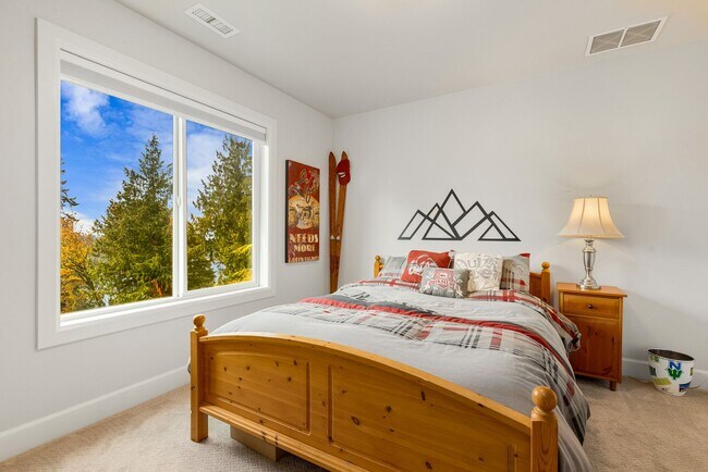 Building Photo - STUNNING Home in coveted Sterling Woods, S...