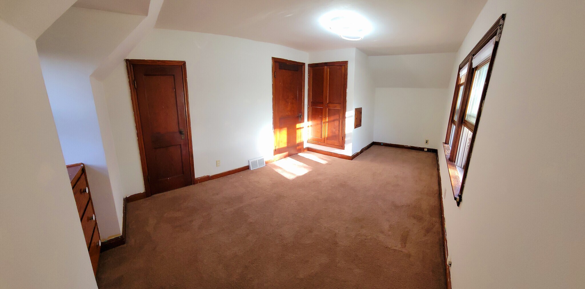 Building Photo - 1729 W Rogers Ave