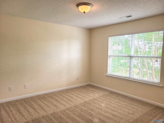 Building Photo - 247 Brockton Dr