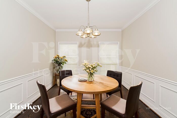 Building Photo - 531 Forest Lakes Dr