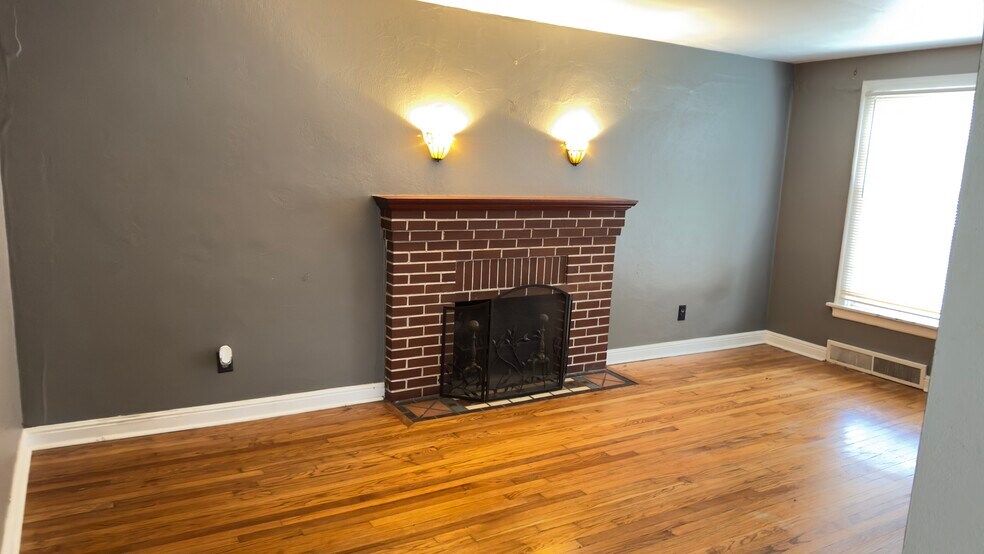 Living room - 9115 Rambler Dr