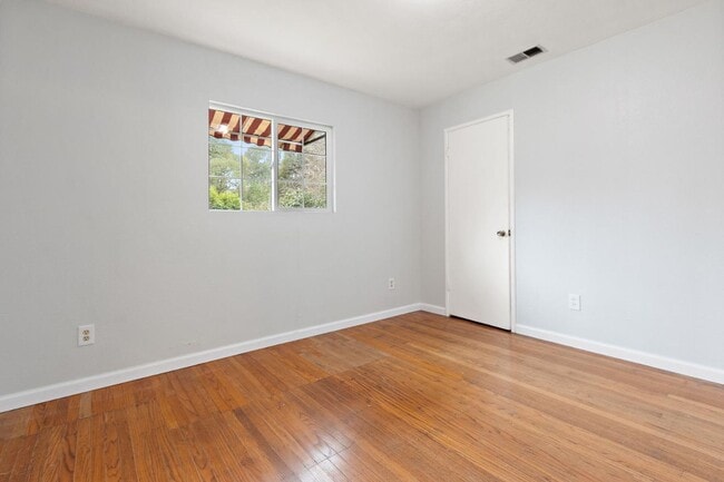 Building Photo - Move In NOW! Beautiful Davis Home Near UC Davis | Bright Open Layout + Private Backyard