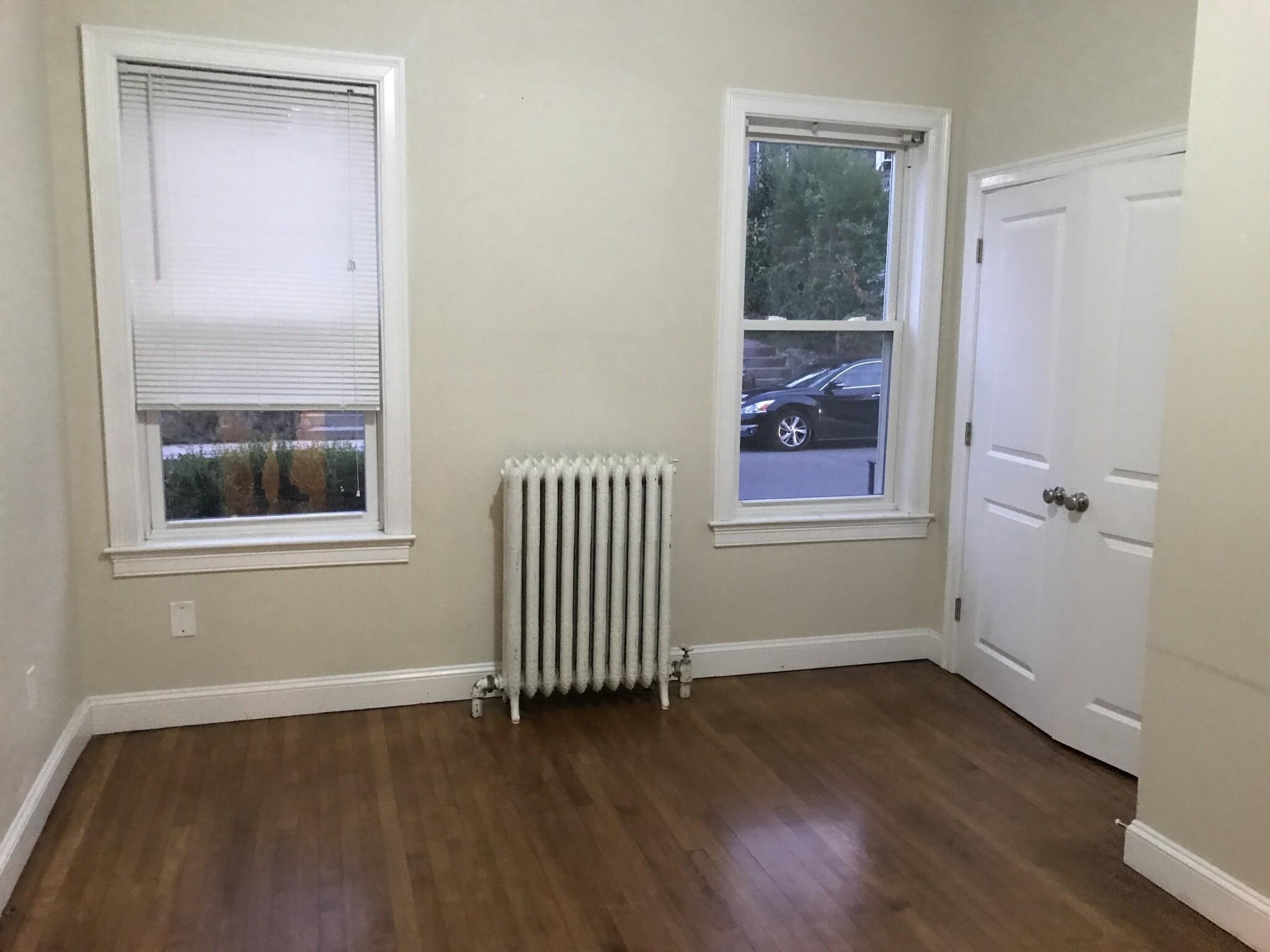 Building Photo - 10 Greylock Rd