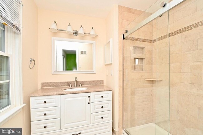 Building Photo - 2481 Windbreak Dr