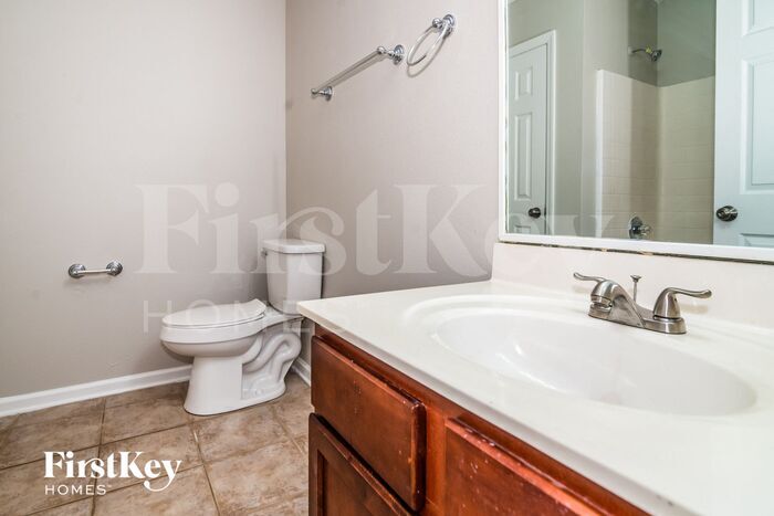 Building Photo - 12241 Pebble Point Dr W