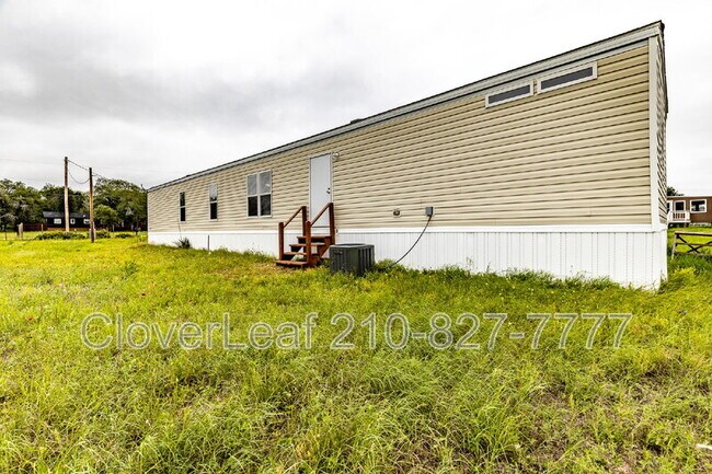 Building Photo - 417 Co Rd 6812