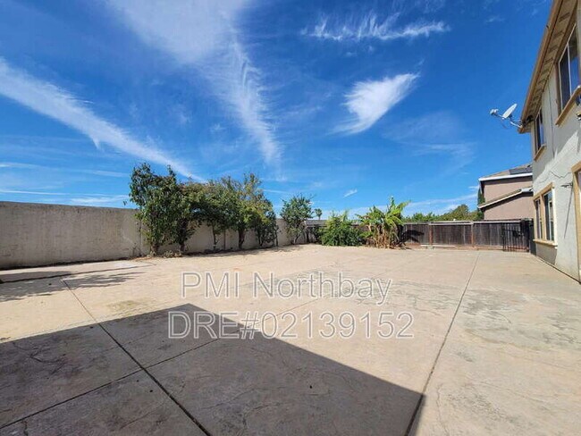 Building Photo - 3856 Stafford Springs Way