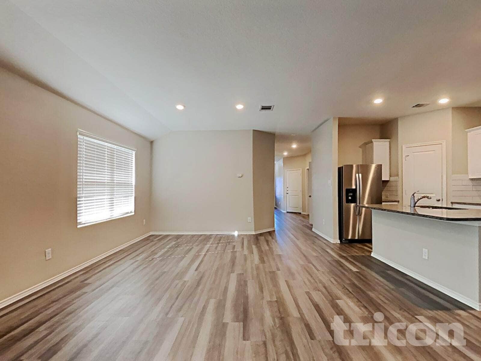 Building Photo - 4014 Stanley Park