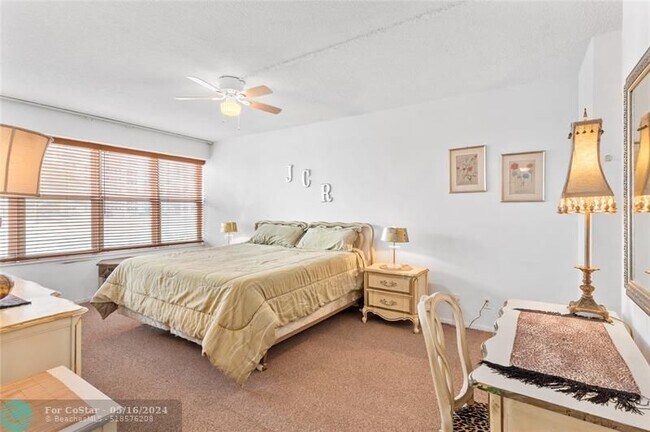 Building Photo - 4010 Galt Ocean Dr