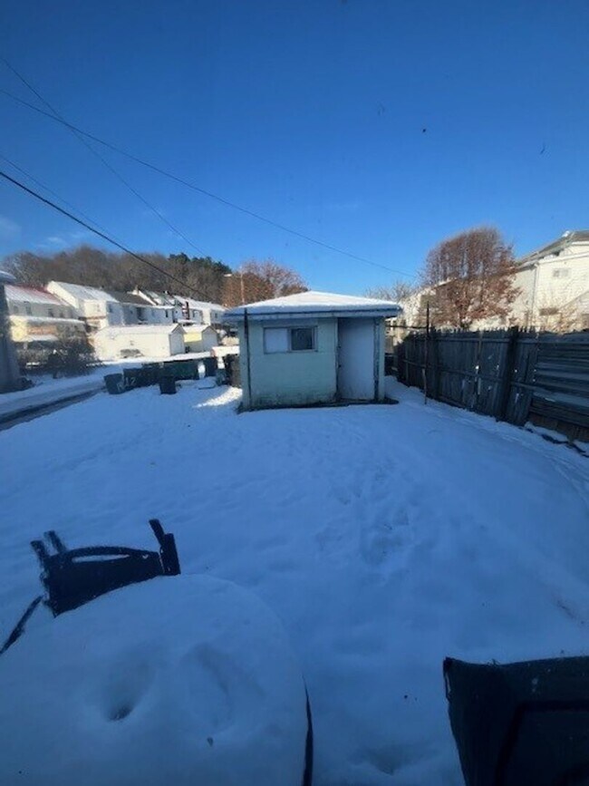 Building Photo - 20 Wiggan St