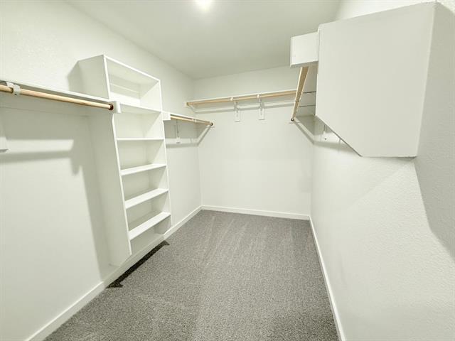 Building Photo - 1000 Rosemary Hl Dr