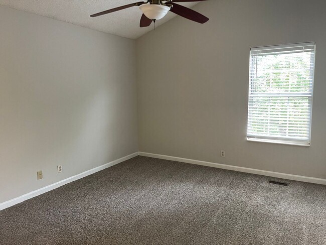 Building Photo - 1812 Barnwell Ct