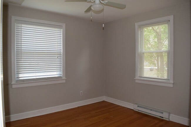 Building Photo - Nice Westend Brick home in the U of R area