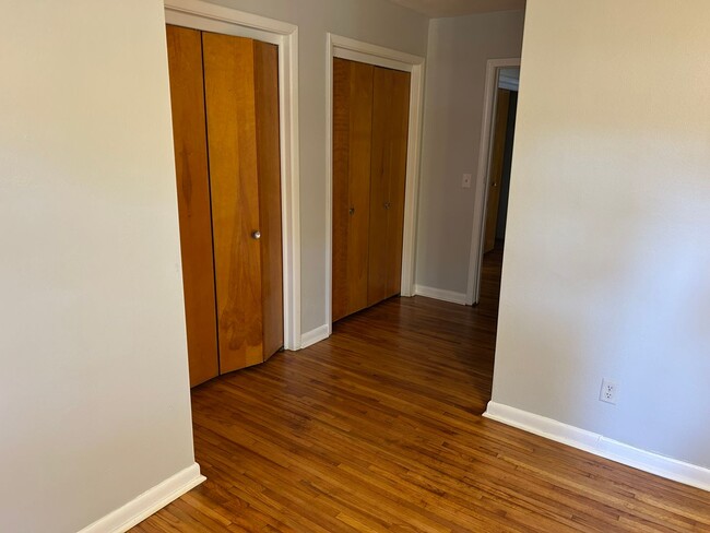 Building Photo - Home for Rent in Arlington 4-Bedroom, 2.5 ...