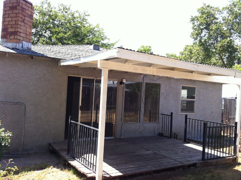 Building Photo - 2840 Belden St